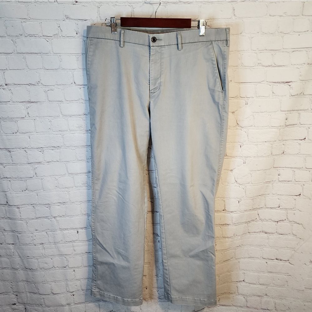 Men's Haggar "Straight Fit" chino pants, size 36 X 30